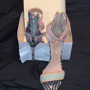 Chinese laundry multi design heel